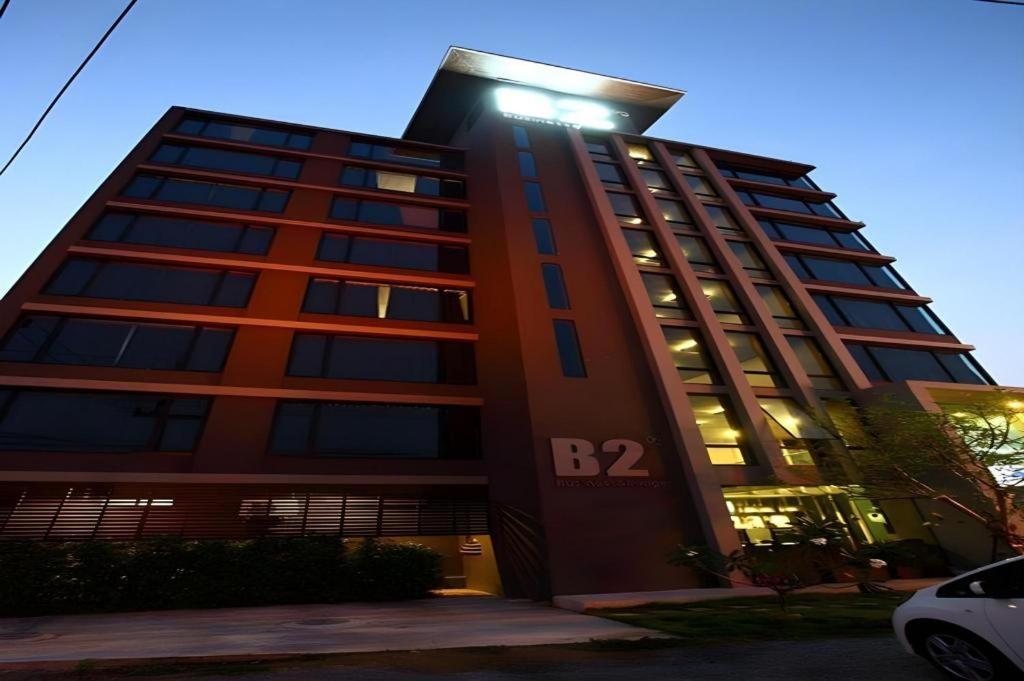 B2 Black Business And Budget Hotel Чиангмай Экстерьер фото