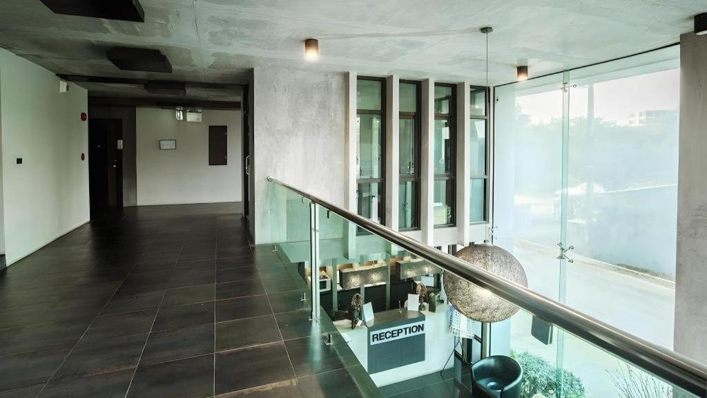 B2 Black Business And Budget Hotel Чиангмай Экстерьер фото