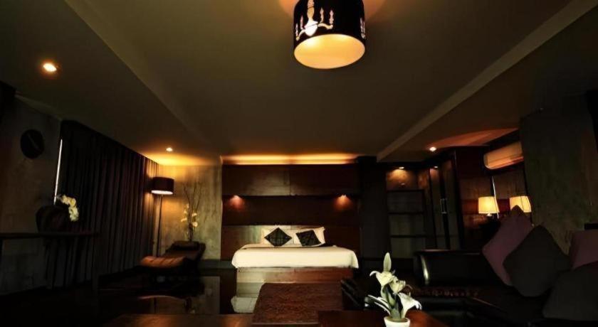 B2 Black Business And Budget Hotel Чиангмай Экстерьер фото