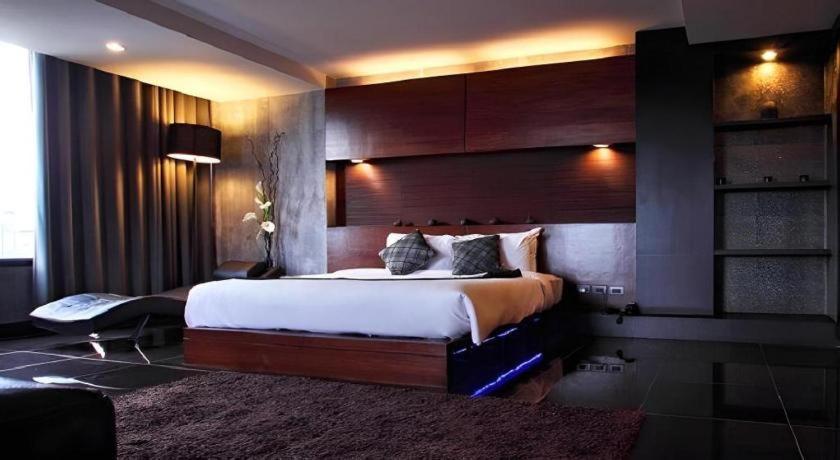 B2 Black Business And Budget Hotel Чиангмай Экстерьер фото