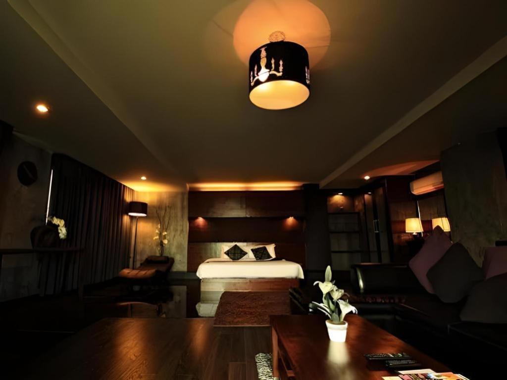 B2 Black Business And Budget Hotel Чиангмай Экстерьер фото